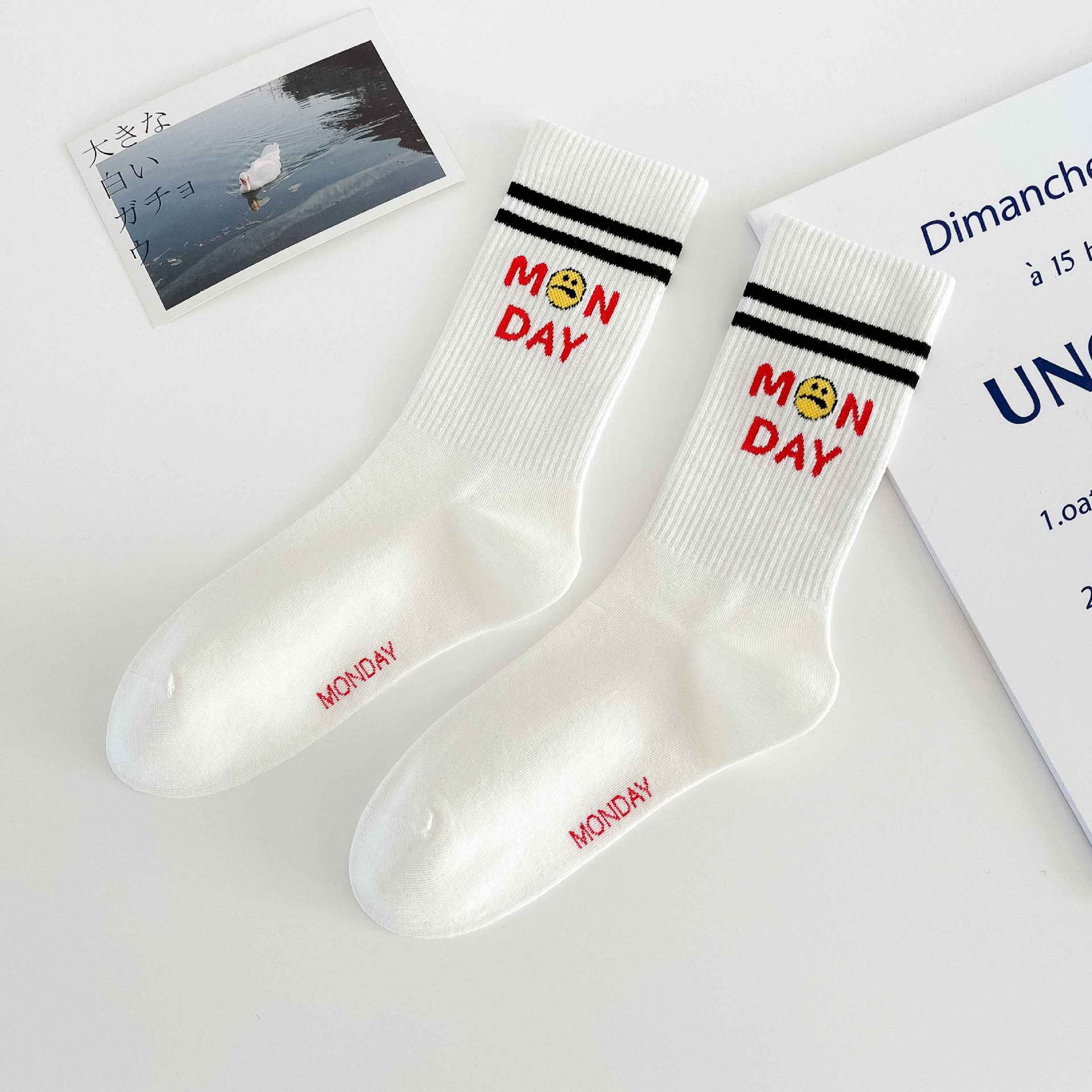 College Style Long Tube Sports Socks for Outer Wear