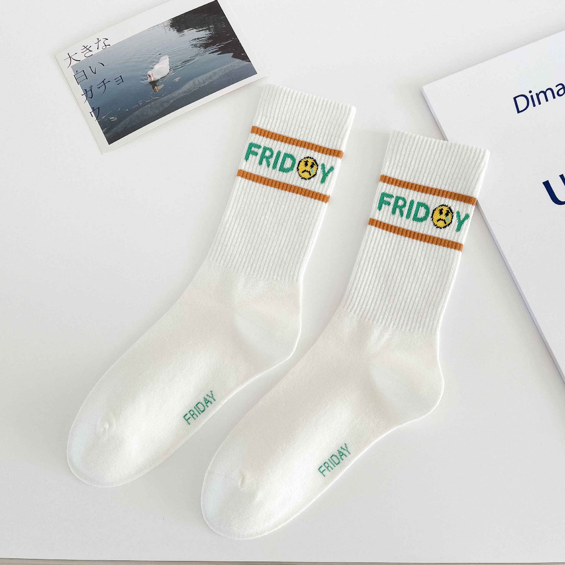 College Style Long Tube Sports Socks for Outer Wear