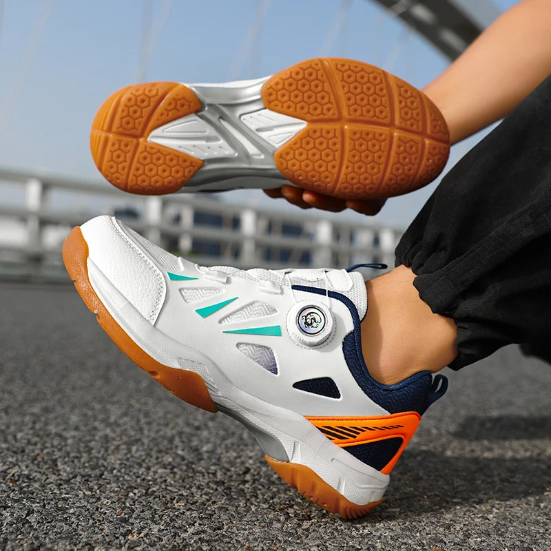 Outdoor Men Badminton Shoes Professional Tennis Shoes Indoor Volleyball Shoes Couple Casual Sneakers Women Training Sport Shoes