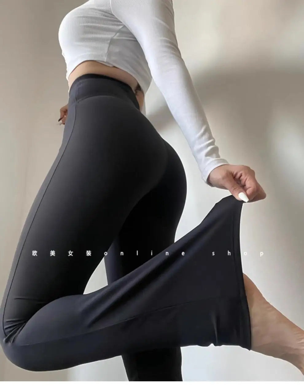 Leopard print yoga pants are breathable and make legs look longer. Slightly flared pants. High-waisted sports Pilates pants.