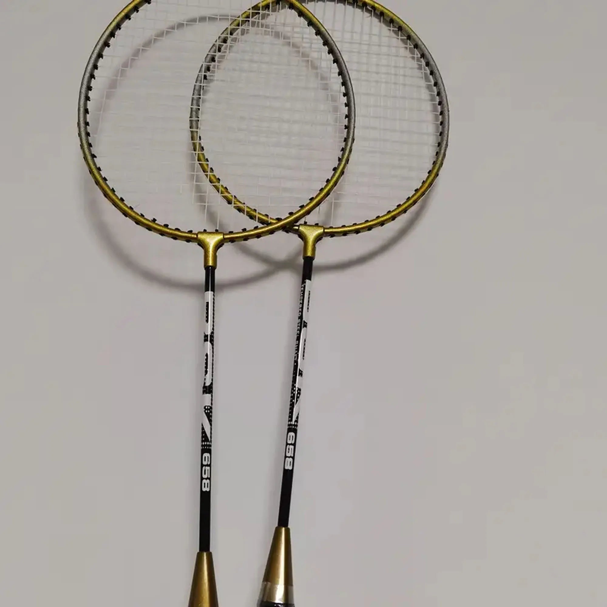 1 Set (2 Rackets + 3 Nylon Badminton Shuttlecocks + 1 Storage Bag) 205 Black Gold Split Badminton Racket, Lightweight and Durable, Sports Nylon Mesh Iron Alloy Split Double Racket
