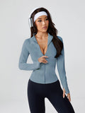 Yoga Crop Top for Fall & Winter - Slim-Fitting Athletic Shirt with Elevated Style, Perfect as Base Layer or Outerwear