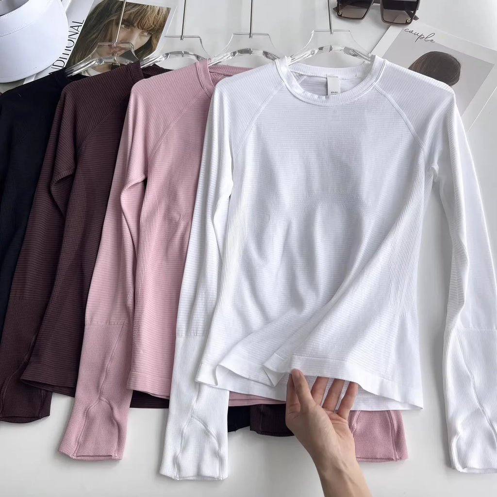 Ultra-Lightweight Seamless Yoga Top with Thumb Holes - Quick-Dry, Moisture-Wicking, No Chafing, Ideal for Any Workout!