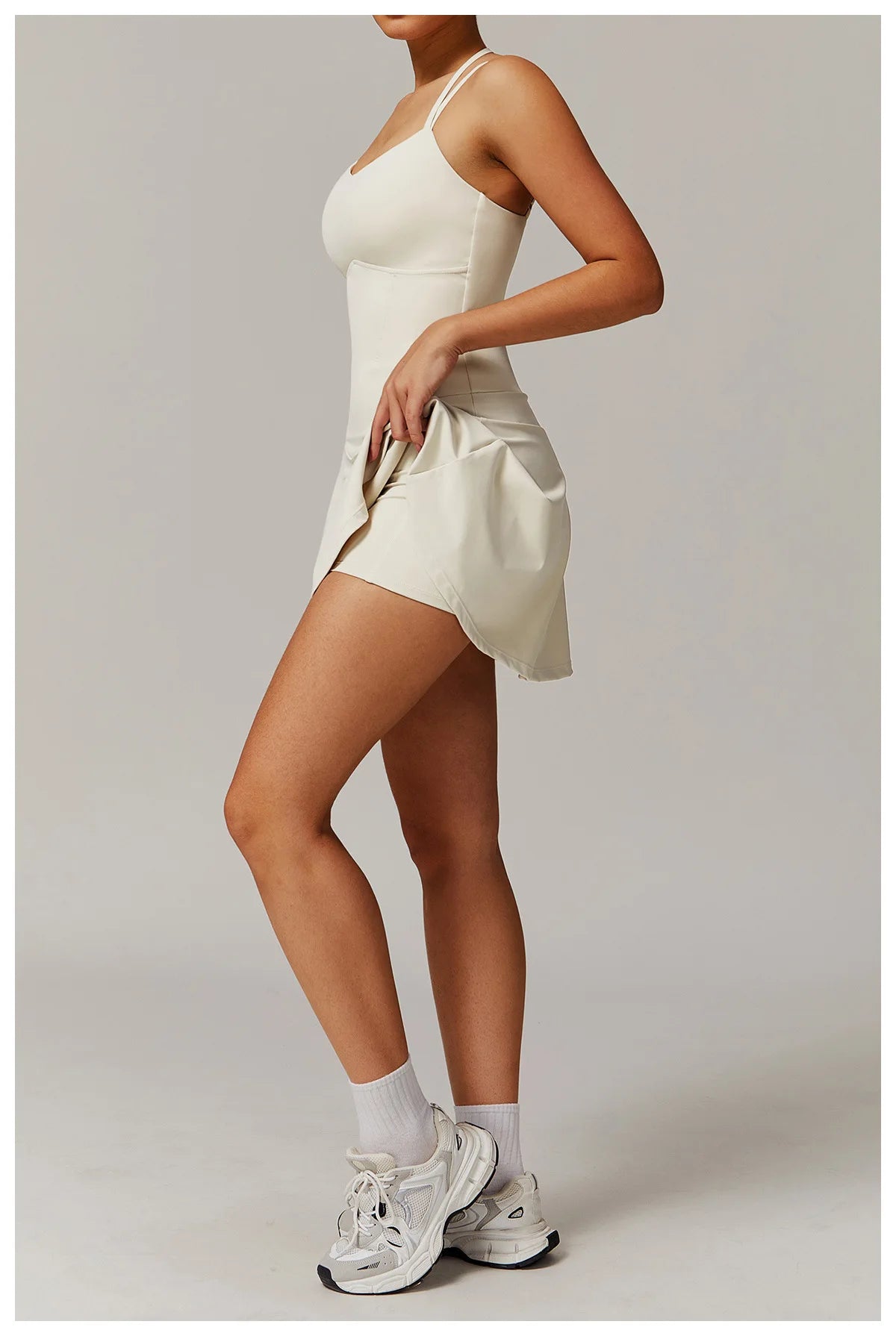 Tennis Dress with Shorts Underneath Pockets Strap Dress Sporting Tennis Outfit Women Gold Wear Sport Dresses Badminton Clothing