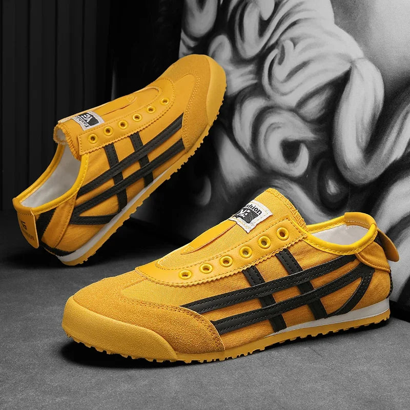 Men's Classic Running Shoes Tennis Shoes Lace Up Flat Bottom Sports Shoes Soft Sole Walking Shoes Breathable Couple Casual Shoes