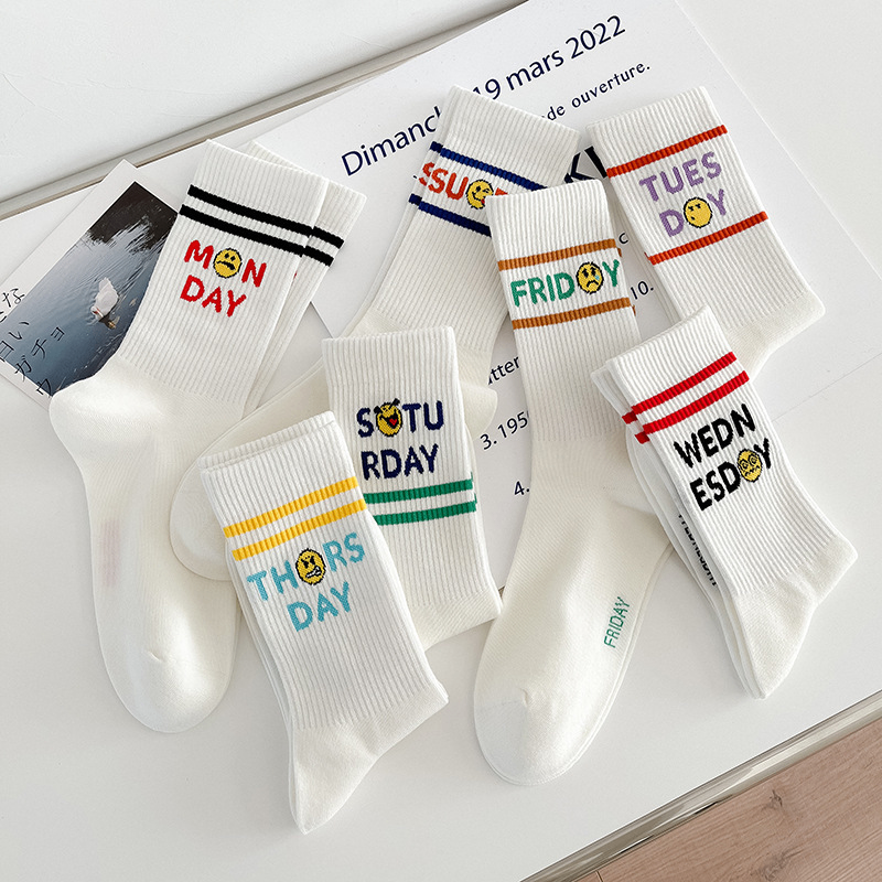 College Style Long Tube Sports Socks for Outer Wear