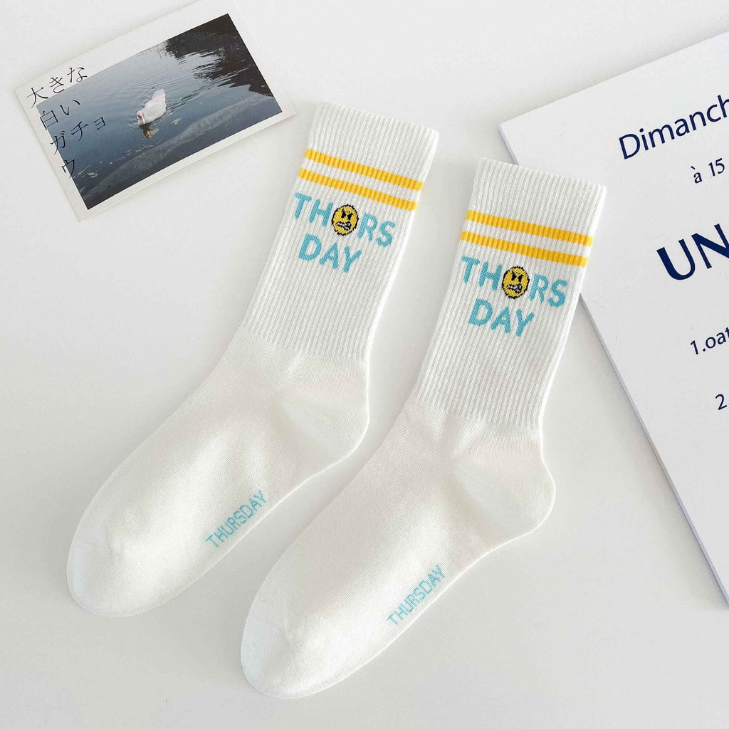 College Style Long Tube Sports Socks for Outer Wear